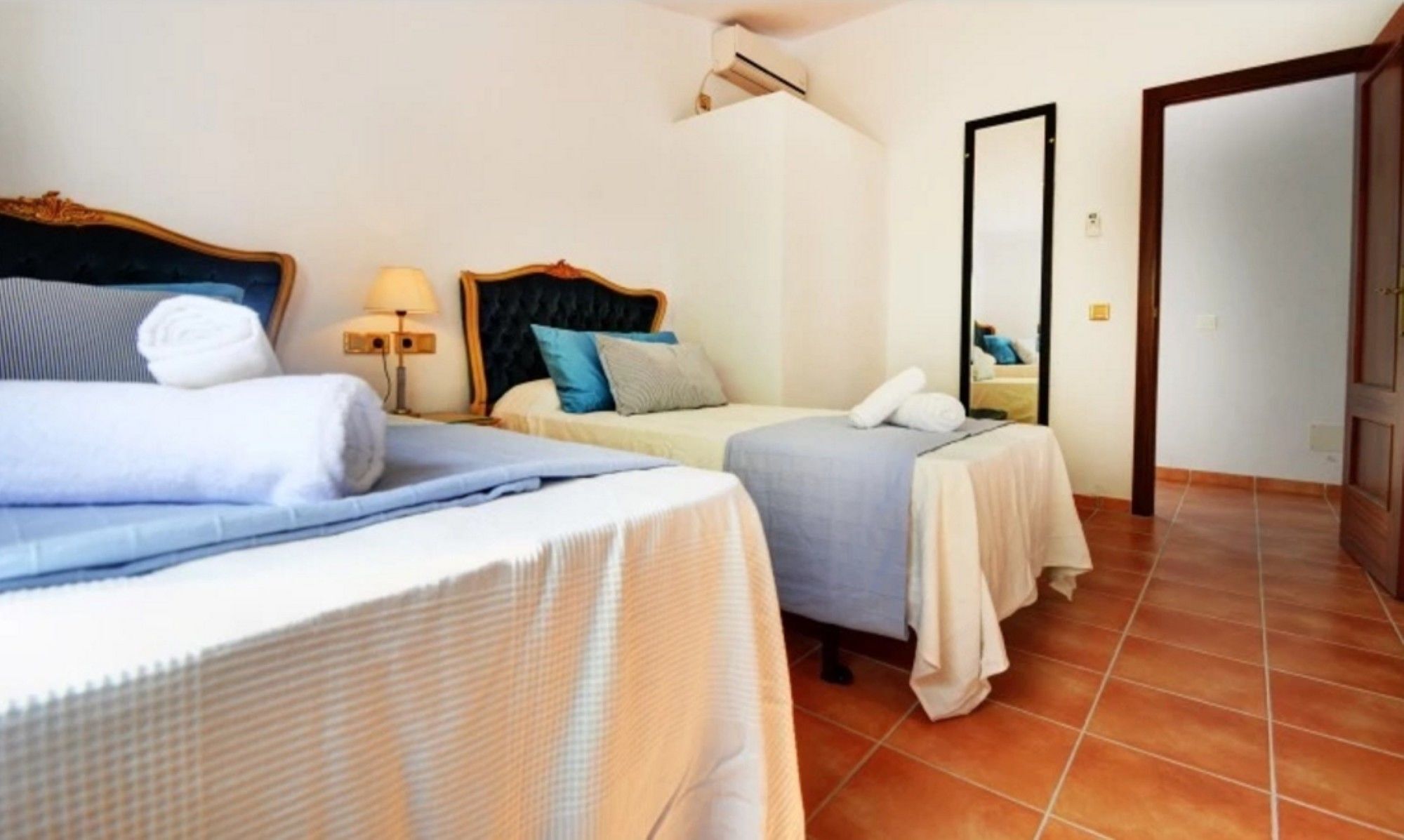 Villa 104904 - In *